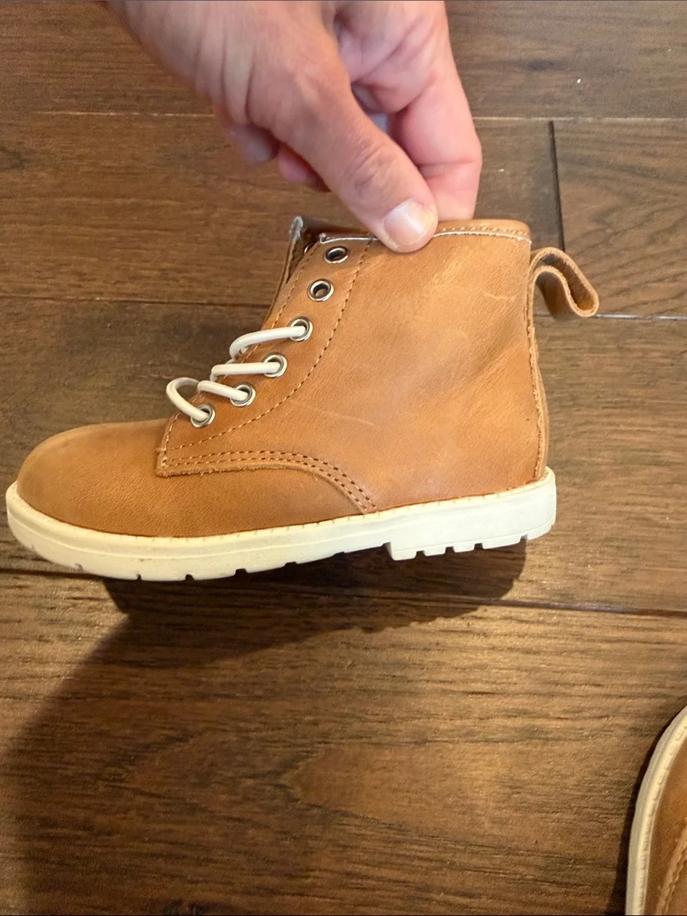 Little & Loved Tan Leather Lace-Up Boots Toddler Size 6 - C39-088